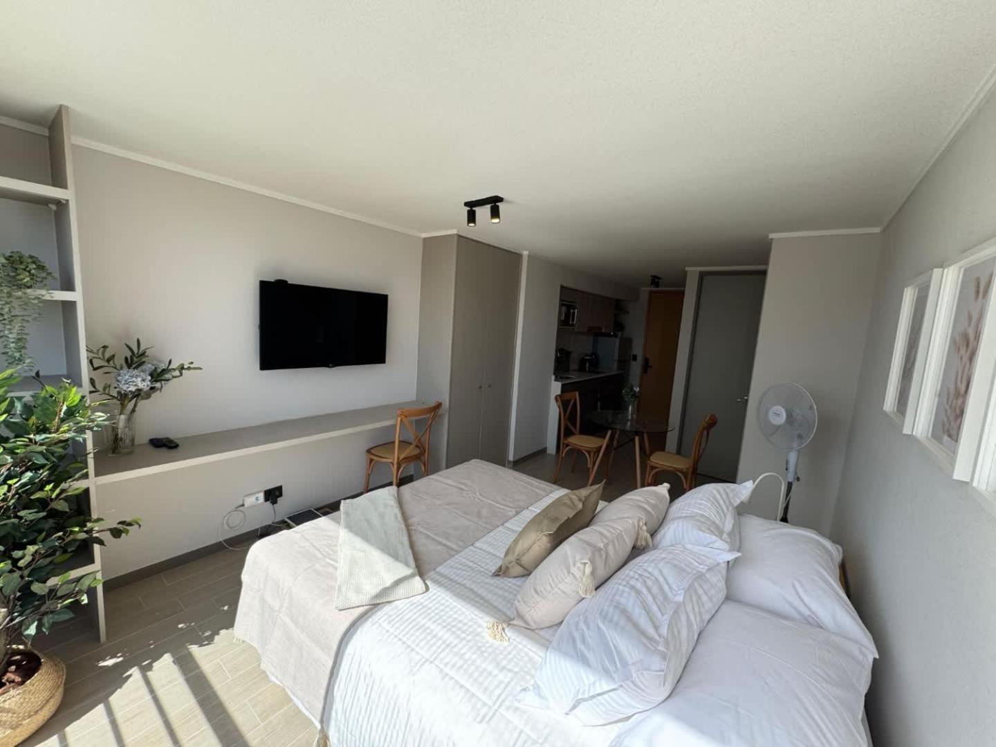 Comfortable Nunoa Metro And Plaza Apartamento